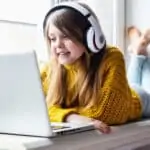 girl with headphones